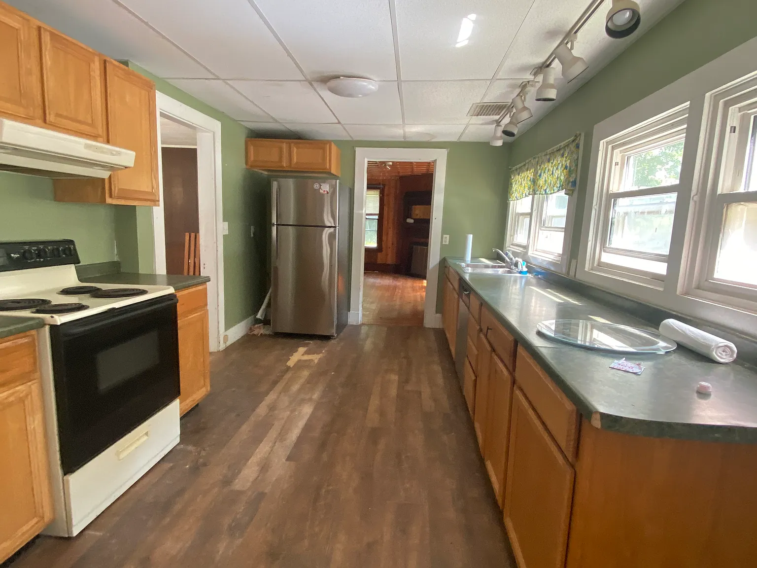 3 bed, 1504 sqft, $1,800 — Photo 4