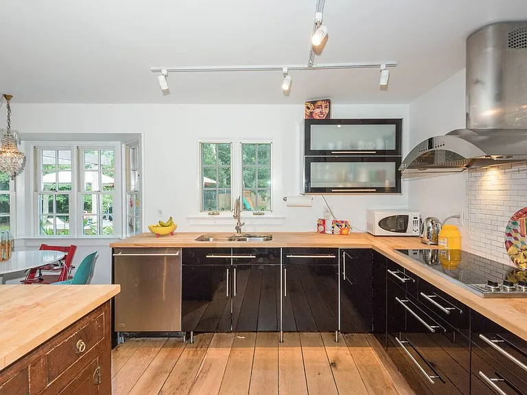 15 Beach Plum Rd — Photo 18
