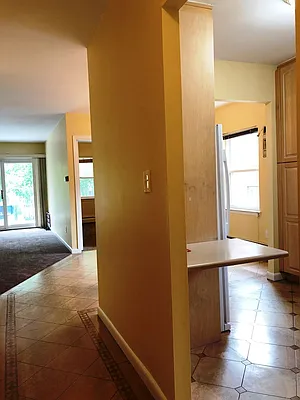 Rented by Prime Realty | media 8