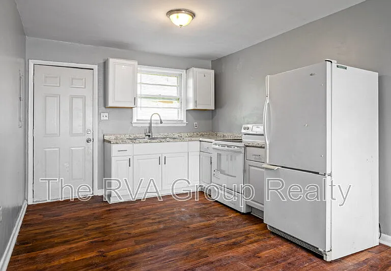 1528 Lincoln St — Photo 12