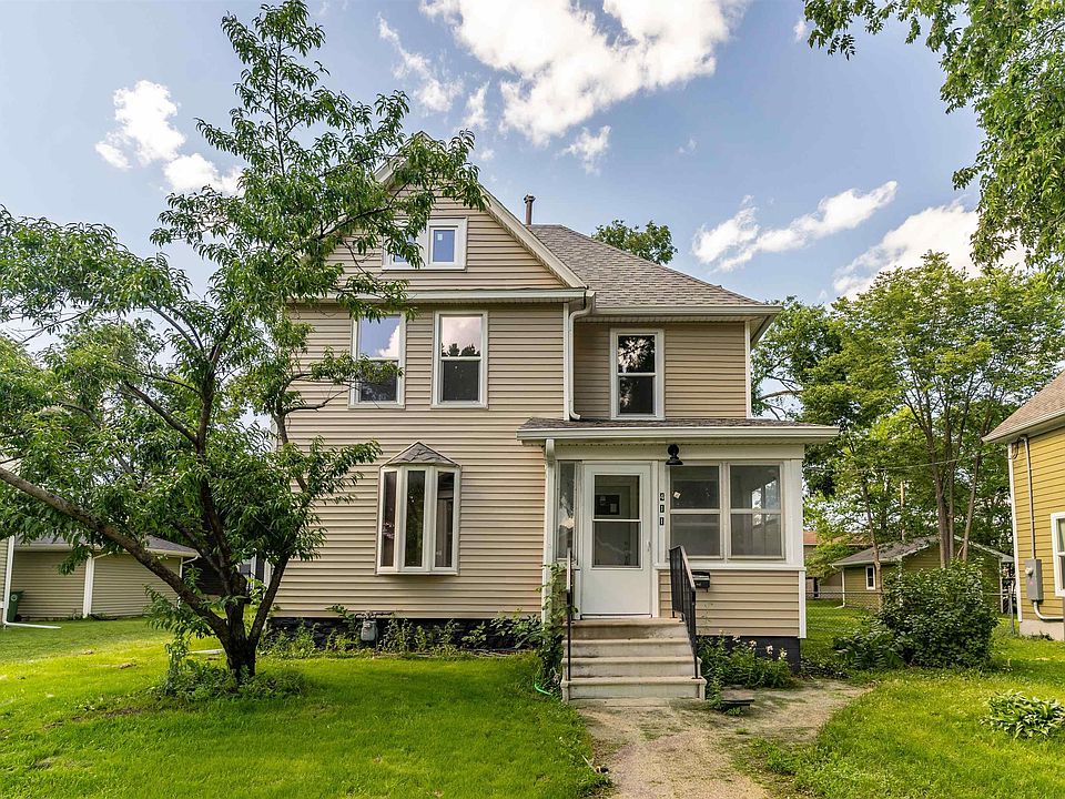 1st image of 411 Saxon St