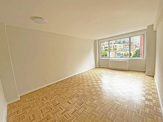 1st image of 249 E 57th St #6D