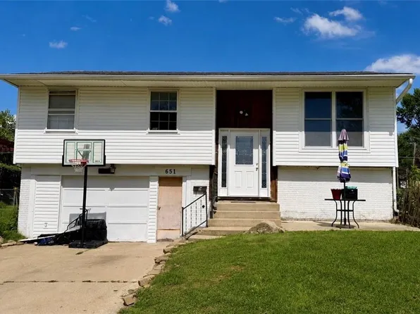 651 N Aztec Dr, Independence, MO 64056