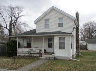 224 N Nottawa St, Mendon, MI 49072