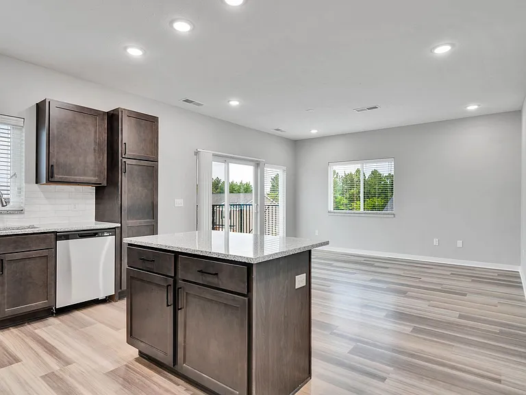 Bluestem Apartments — Photo 6