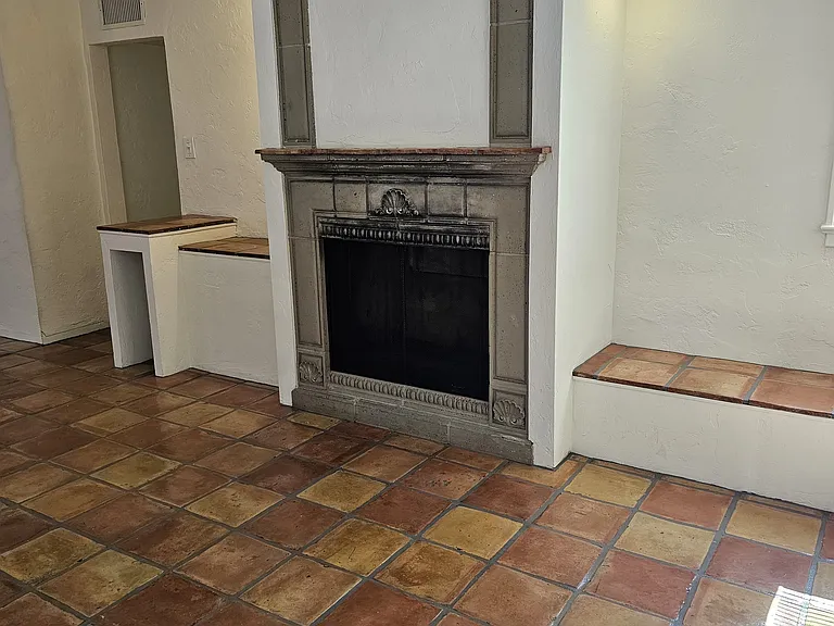 318 N Fremont Ave #2 — Photo 3