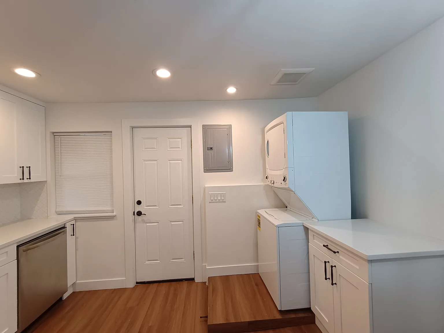 2 bed, 720 sqft, $1,750 — Photo 4