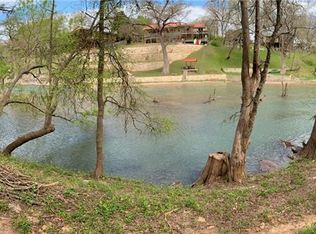 1051 Bradstreet, Canyon Lake, TX 78133