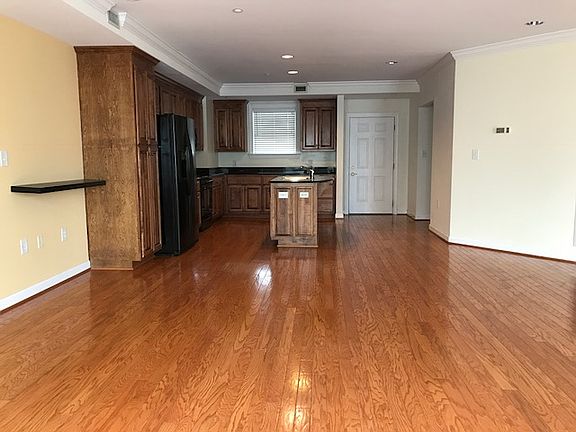 William Styron family room new_08082017