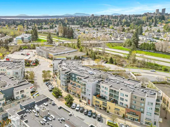 15765 Croydon Dr #414, Surrey, BC V3Z 2L6