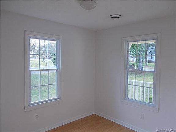 5th image of 108 Brookshire Dr