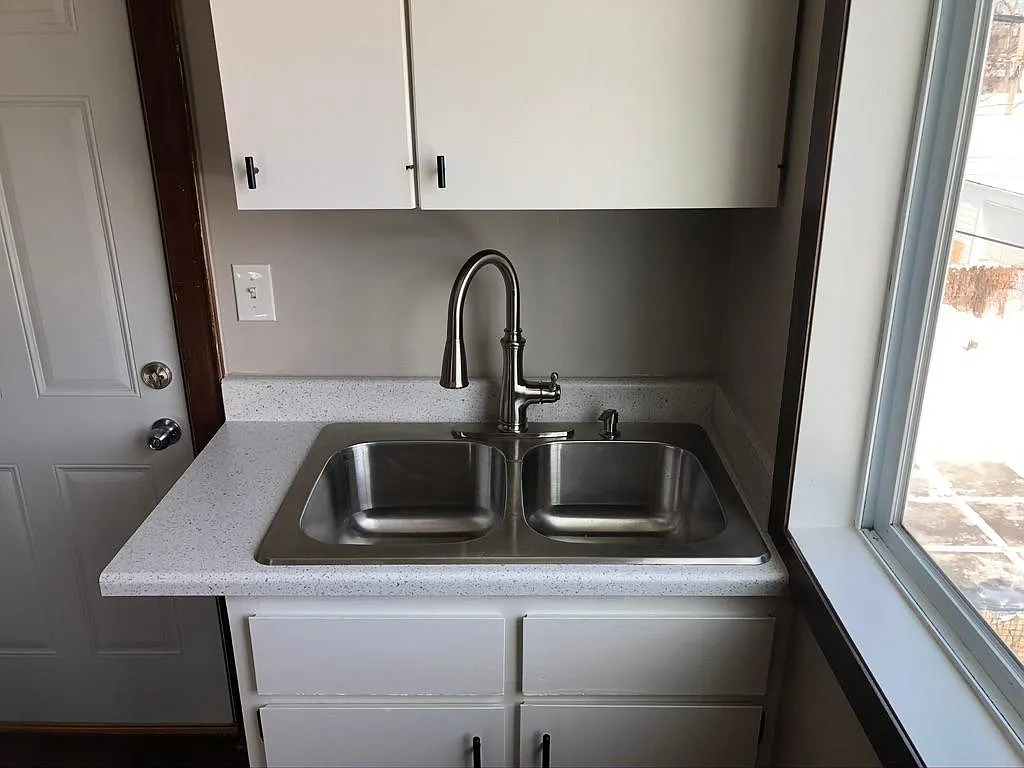 1 bed, 800 sqft, $1,400 — Photo 2