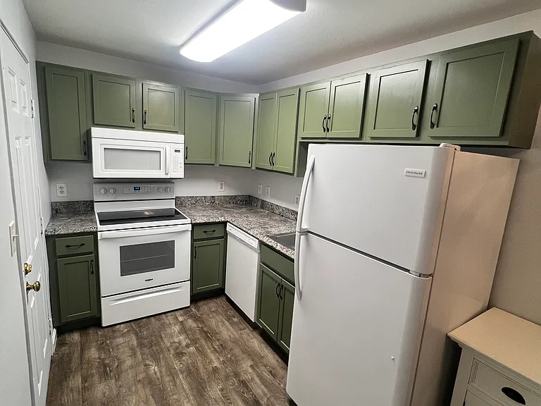 4 Bridgeview Cir #29 — Photo 6
