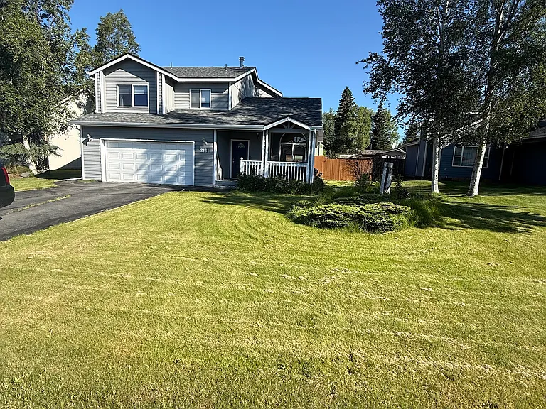 2431 Trisha Ave — Photo 1