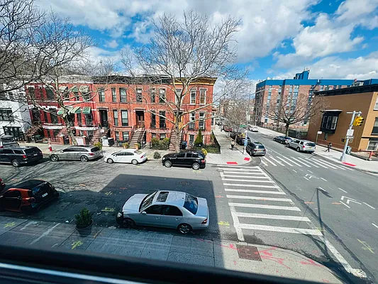 Rented by null | media 28