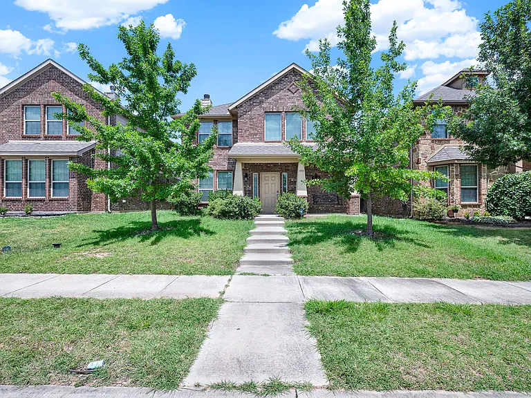 1300 Land Oak Rd — Photo 1