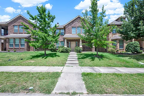 1300 Land Oak Rd Photo 1
