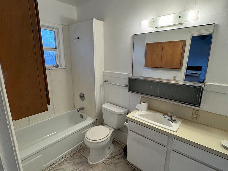 401 3rd Ave S #B — Photo 10