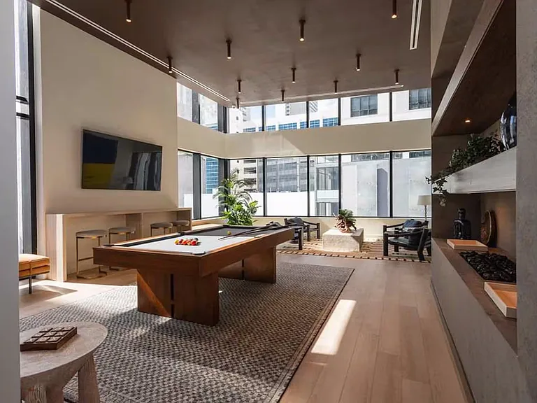 225 N Miami Ave #2902 — Photo 27