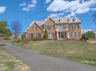 6634 Brawner St, Mc Lean, VA 22101
