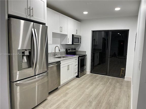 3rd image of 6117 SW 48th Ct #3