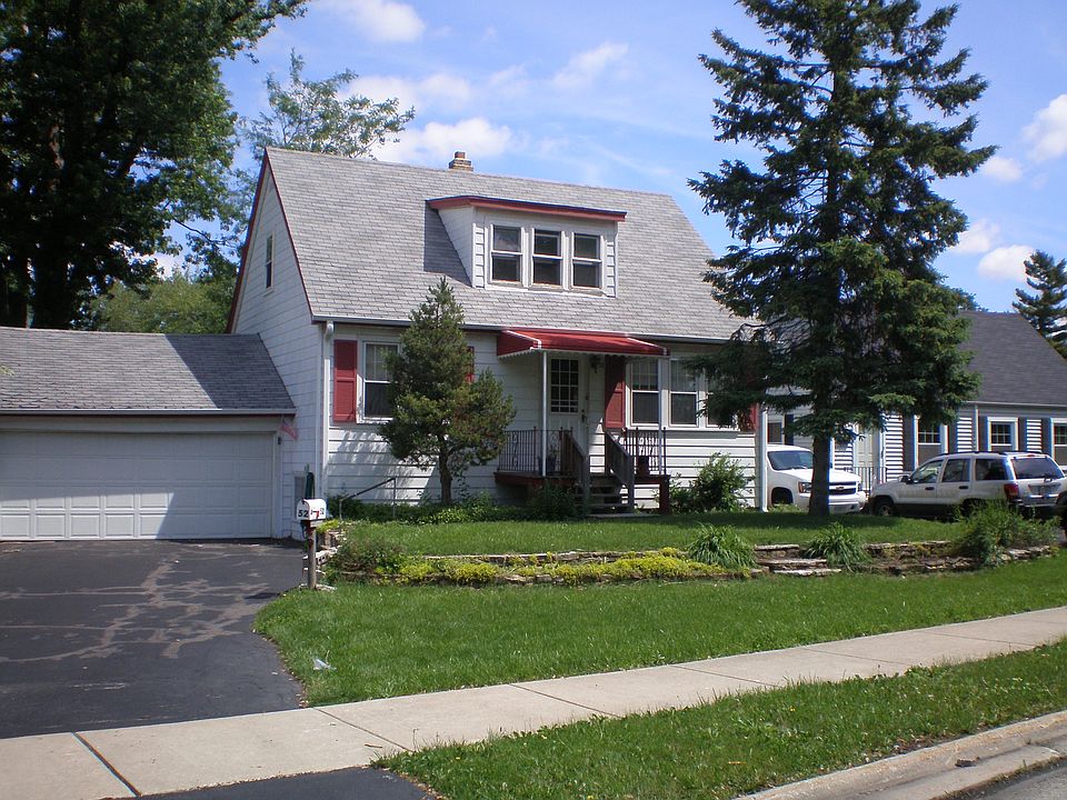1st image of 52 E Charles Dr