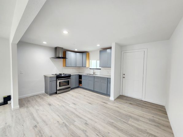 66077 7th St APT 1