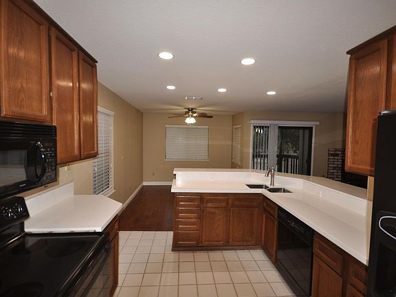 2nd image of 5656 Verner Oak Ct Unit 40