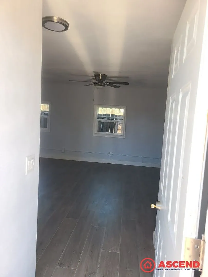 Charming 2-Bedroom Residence in the Heart of North Bakersfield — Photo 1