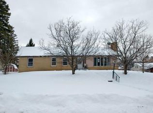 333 7th St NE, Chisholm, MN 55719