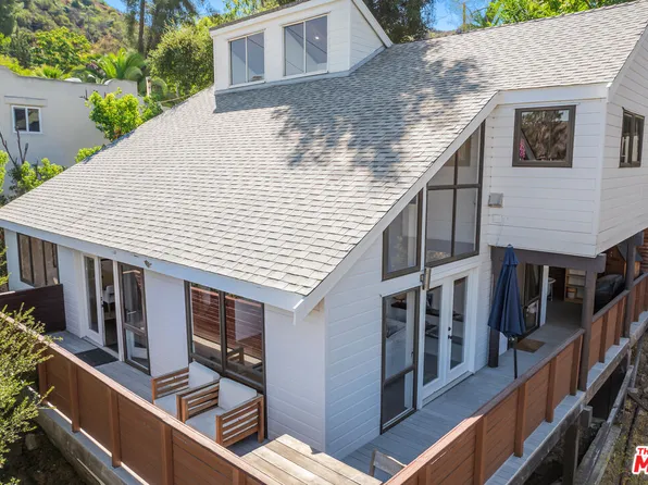 29127 Triunfo Dr, Agoura Hills, CA 91301