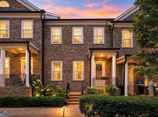 7012 Seneca Ct, Roswell, GA 30076