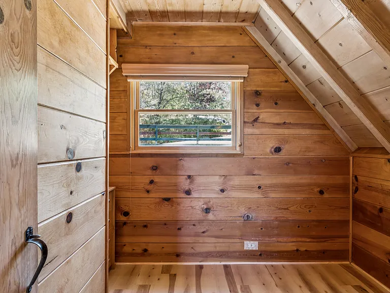 28810 Cedar Dr — Photo 14