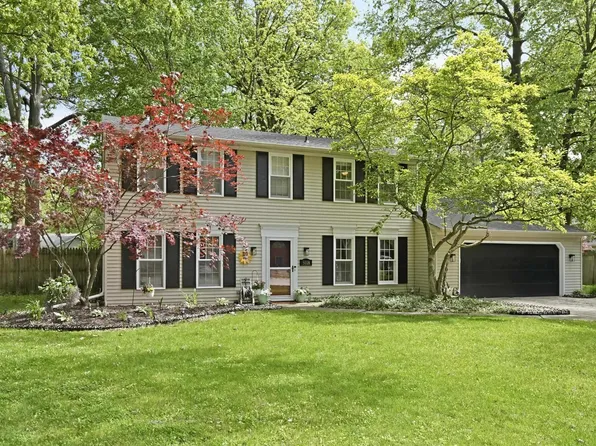 5018 Oak Creek Ct, Fort Wayne, IN 46835