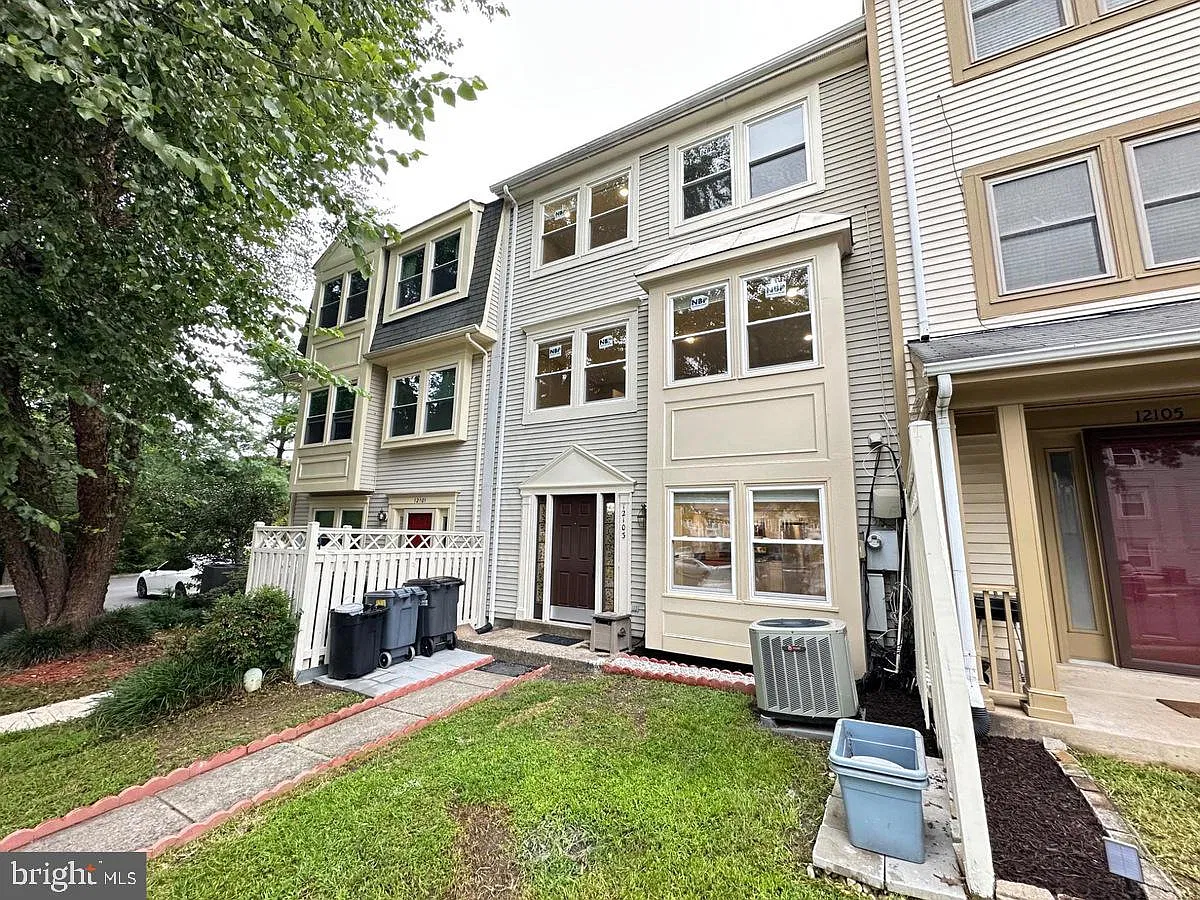 3 bed, 2.5 bath, 1540 sqft, $2,550 — Photo 3
