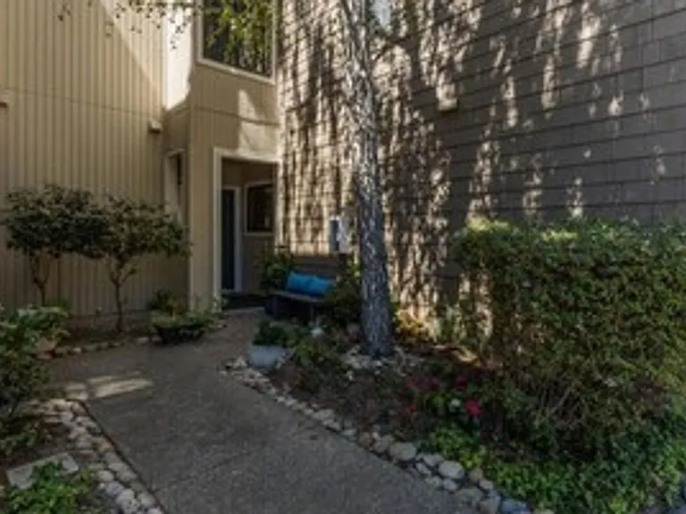 330 S Overlook Dr — Photo 33