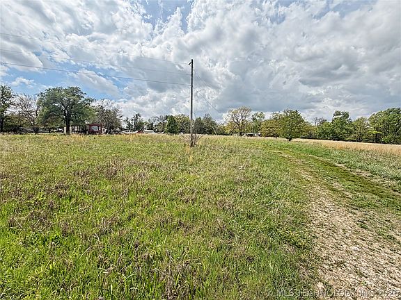 2nd image of 83048 S 4700th Rd