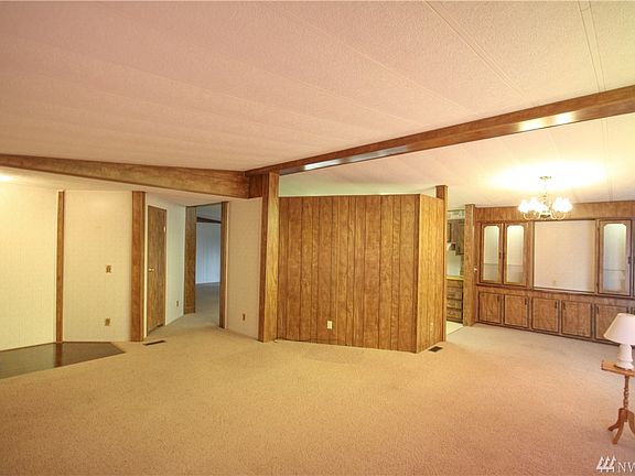3rd image of 421 Carefree Cir