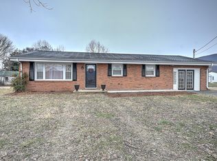113 Arrow Dr, Elizabethton, TN 37643