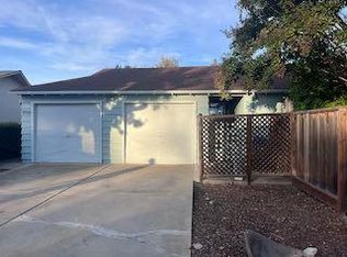 2482 Whitney Dr, Mountain View, CA 94043