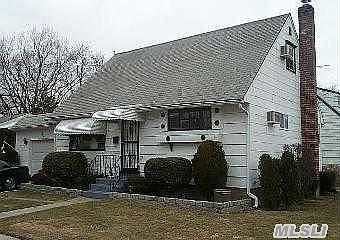 1st image of 29 Larch St