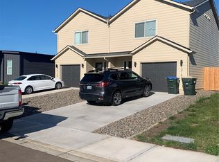 1016 Peach Rd #A & B, Winlock, WA 98596