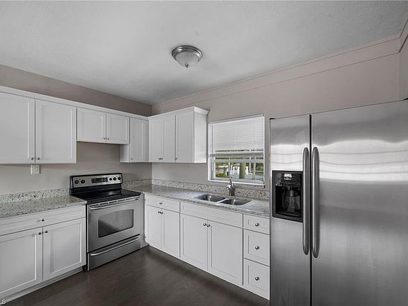 3rd image of 2590 1st ST #203