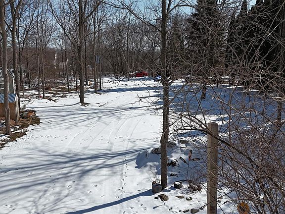 4th image of 6106 E River Rd