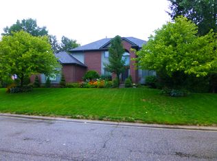 2761 Duffers Ln, Commerce Township, MI