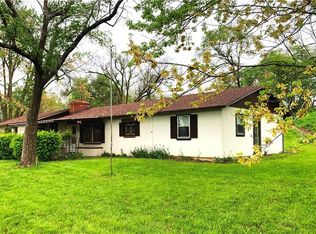 14135 State Rte E, Savannah, MO 64485