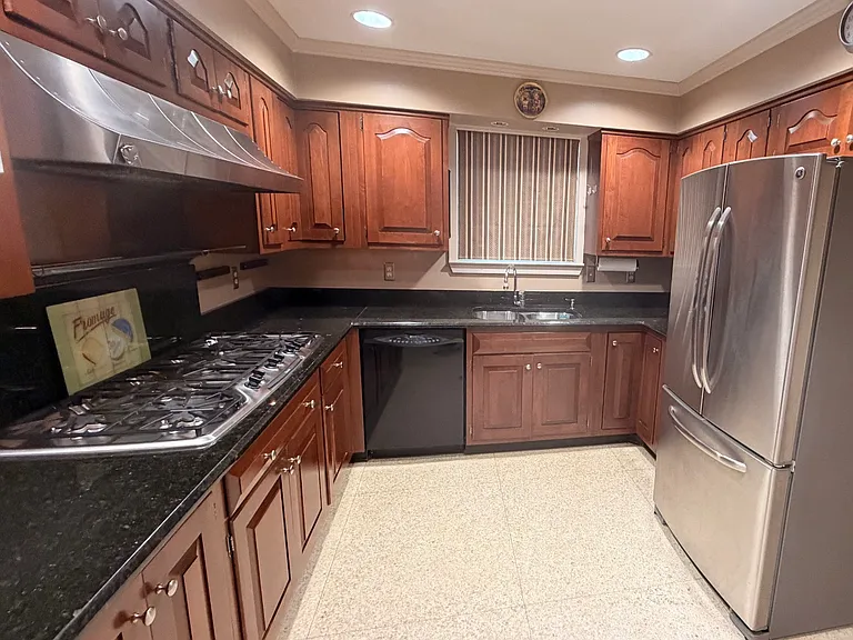 2729 Ramsey Dr — Photo 4