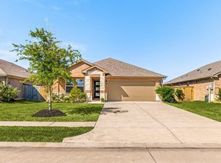 10402 Deussen Ln, Texas City, TX 77591