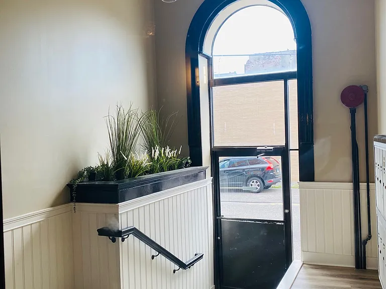 398 Main St #11 — Photo 12