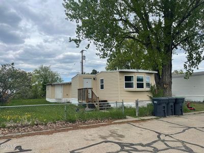 703 6th Ave SE #D12, Mandan, ND, 58554